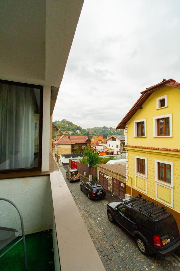 Ardor Apt - Bright And Secluded Apartment In The Heart Of Old Town Brasov Exterior photo
